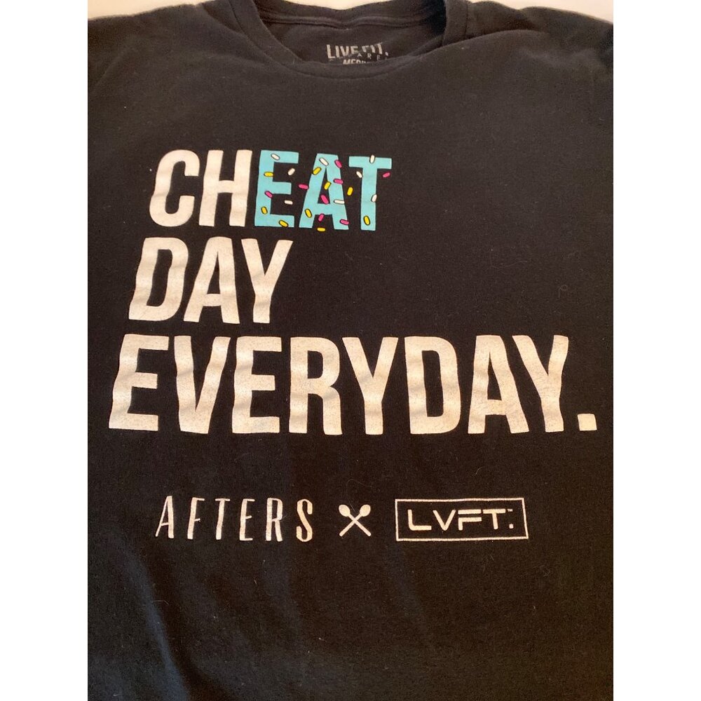 Live Fit "Cheat Day Everyday" Black T-Shirt Medium 100% Cotton USA - Picture 6 of 6